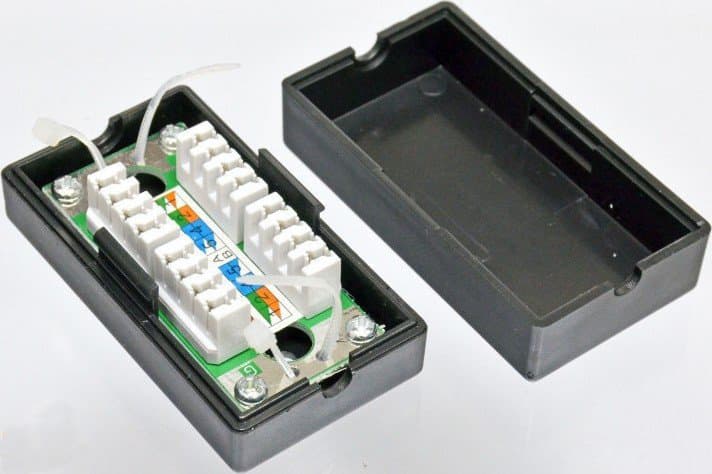 Сполучна коробка Kingda KD-CB31-C5e Connecting box UTP Cat.5e під забивання Black