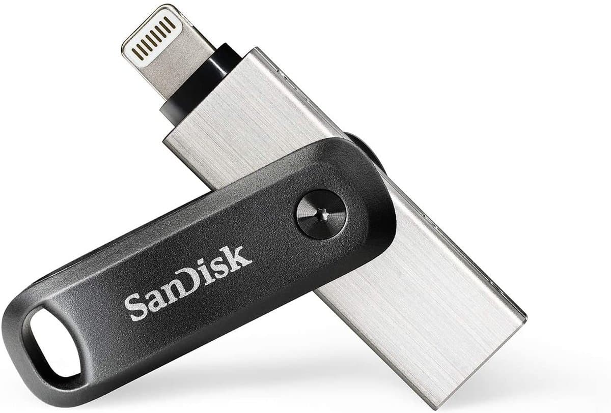 Флеш пам'ять флешка SanDisk iXpand Go 64Gb USB 3.0 Lightning Apple Black-Silver (SDIX60N-064G-GN6NN)
