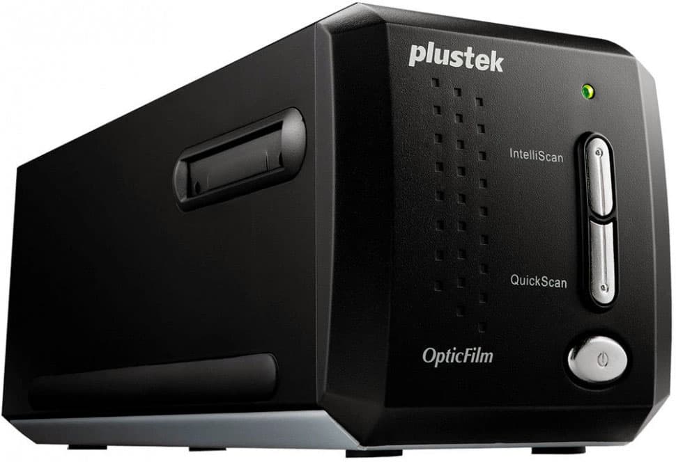 Плівковий слайд-сканер Plustek OpticFilm 8200i Ai 7200dpi 48bit LED Ai Studio 8 Black (0227TS)